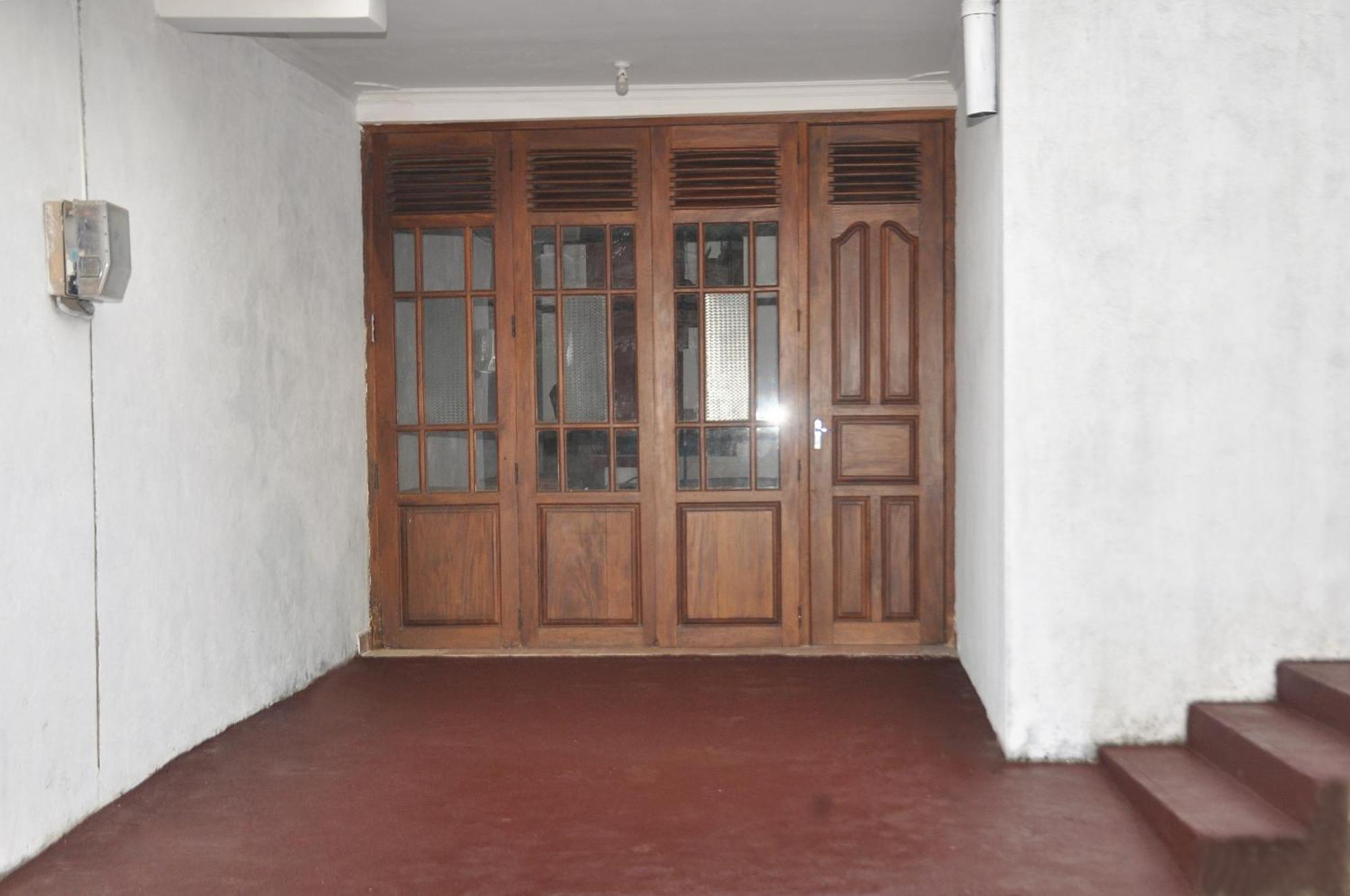 Golden Shower Inn Канді Екстер'єр фото